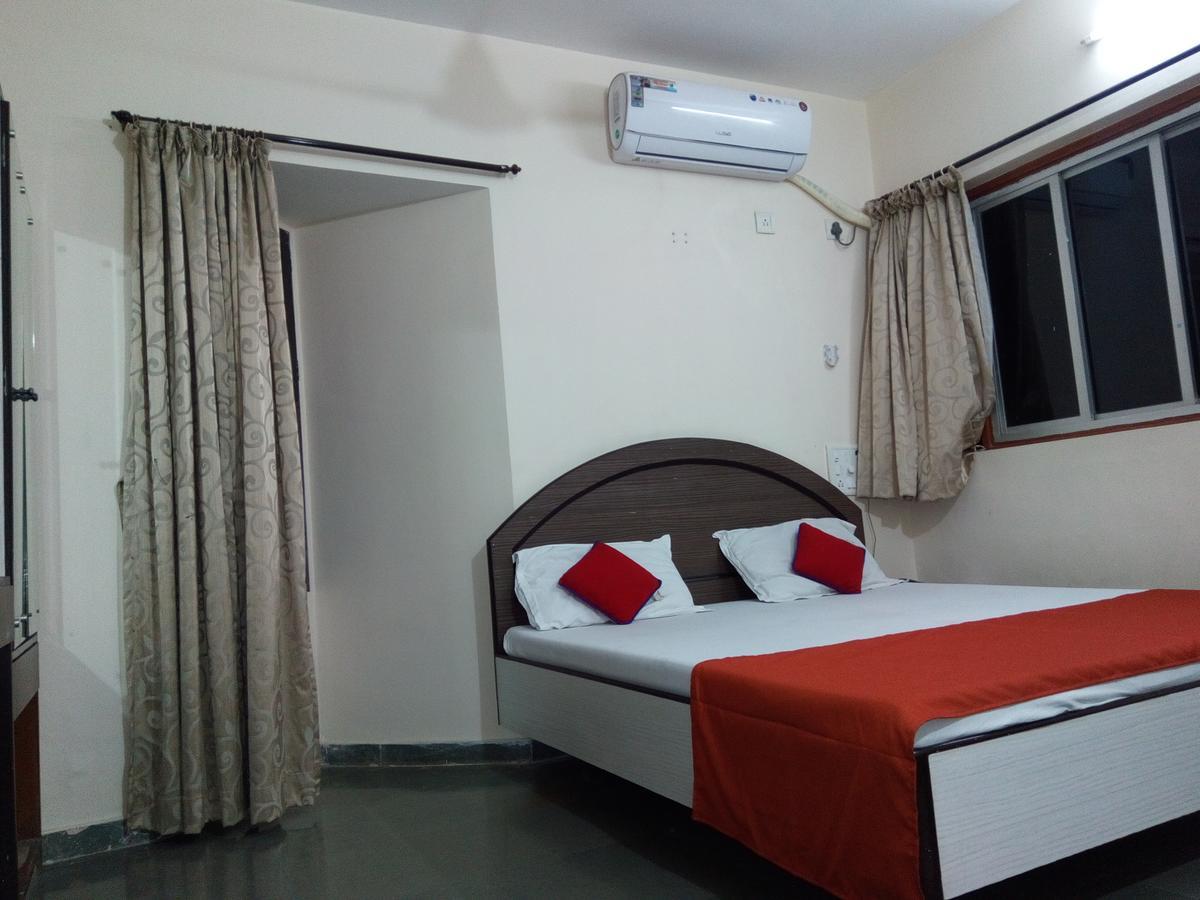Hotel Guruji Alībāg Εξωτερικό φωτογραφία